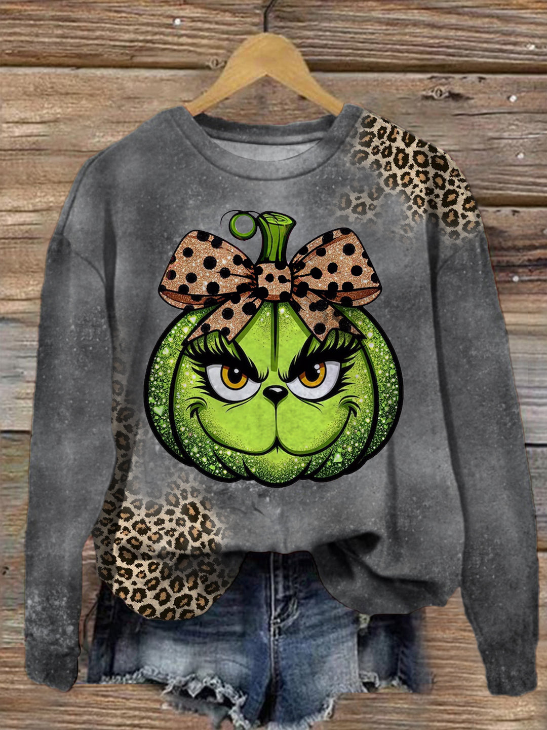 Women's Funny Christmas Leopard Pumpkin Long Sleeve Top