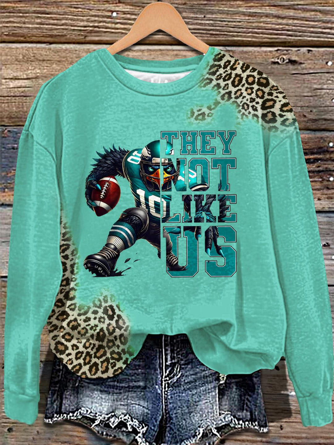 Leopard Eagles Printed Long Sleeve Casual Top