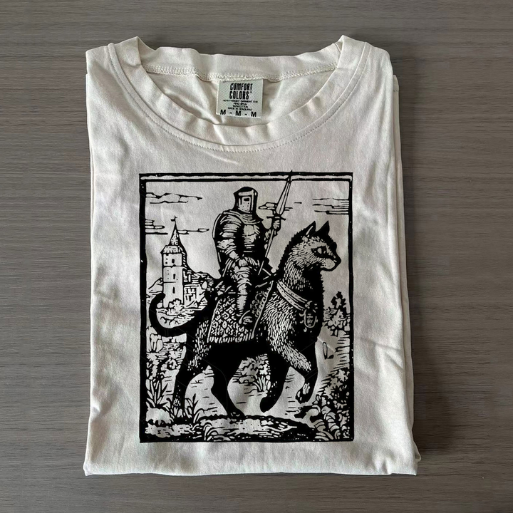 Knight Cat Rider Vintage Crew Neck T-shirts