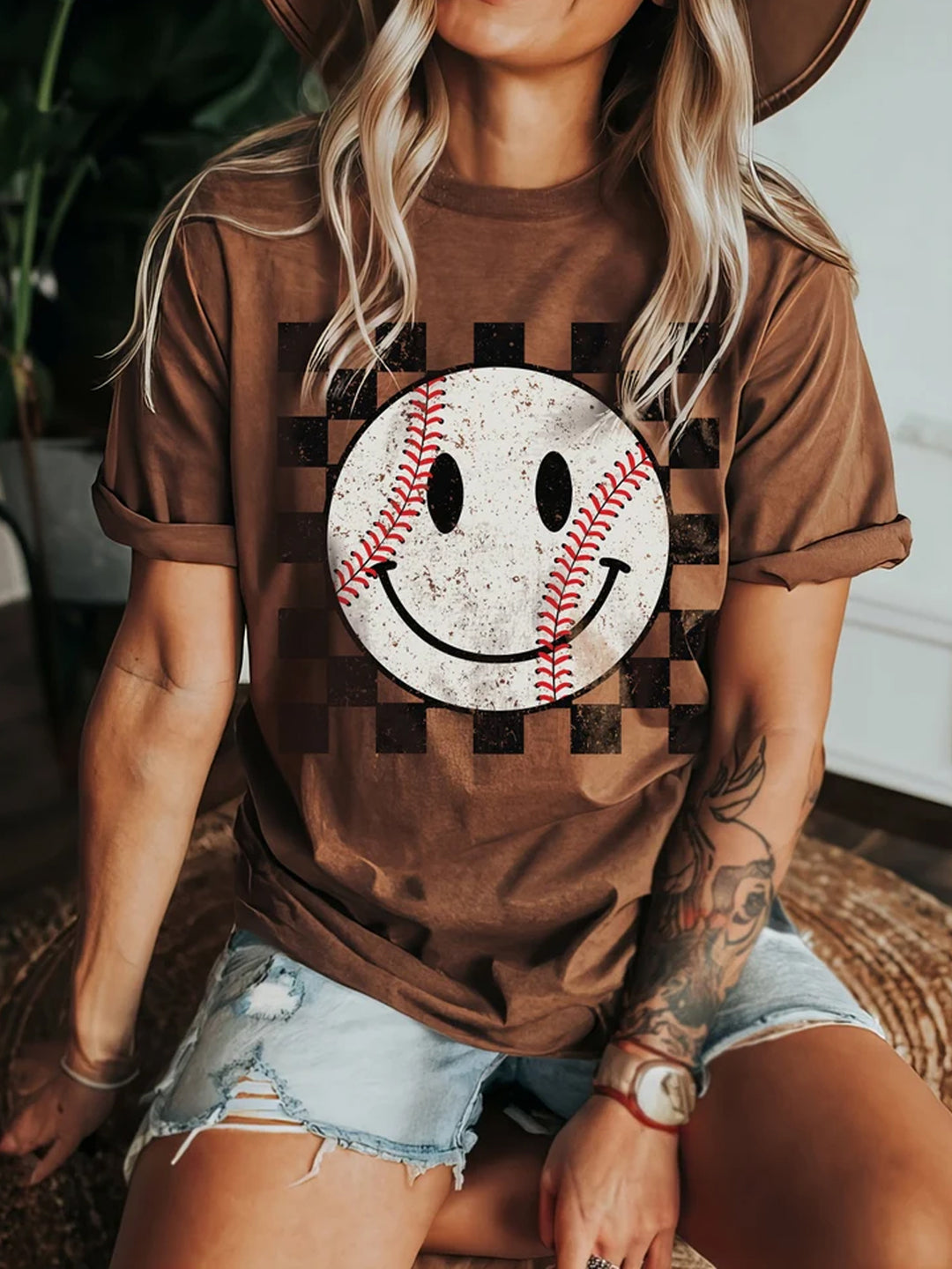 Retro Smiley Baseball Crew Neck T-shirt